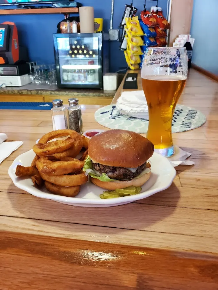 Tally Ho Burger